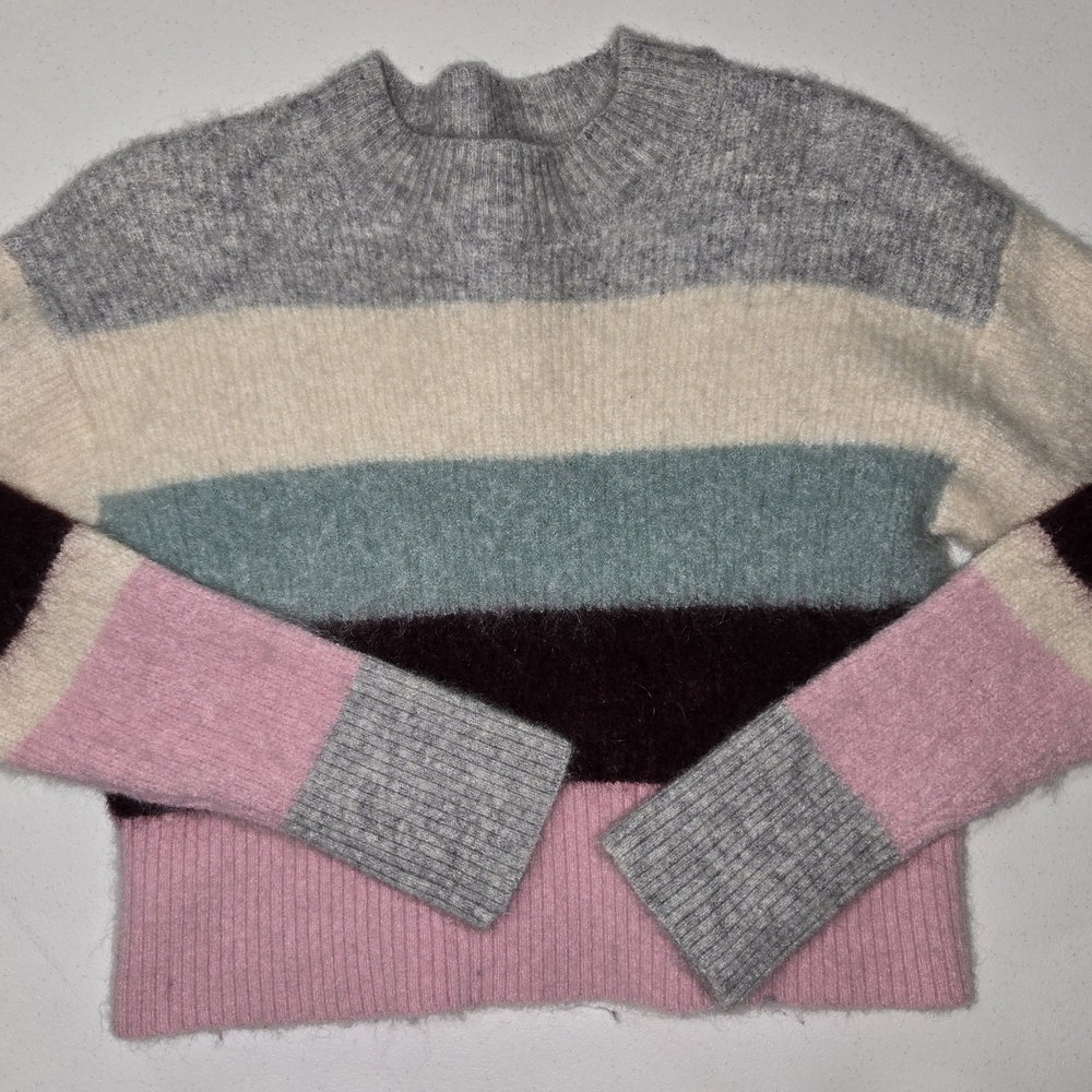 H&M Women's Striped Sweater in Gray, Cream, Green, Pink